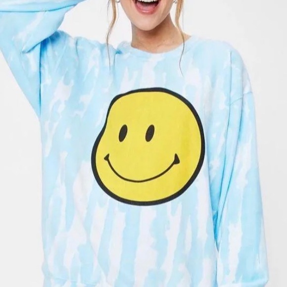 Blue and white Tie Dye smiley face shirt🙂NastyGal Collection - Picture 2 of 6